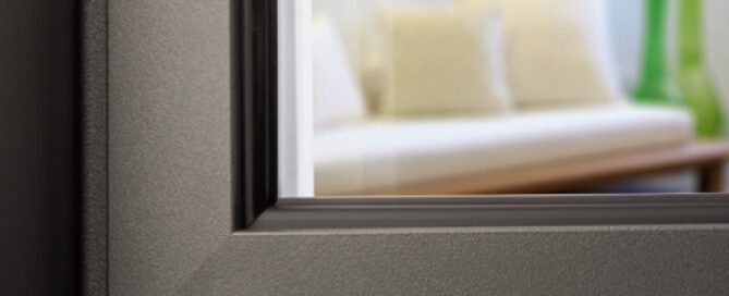 Frappe_a_ouvrant_cache_kline